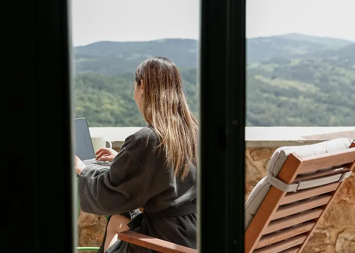 Foresta In Medias Mores Szálloda